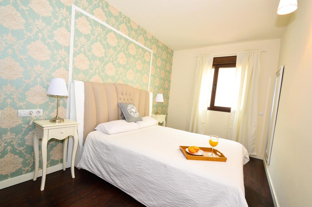 The Zentral Museo Apartment Sevilla Bagian luar foto