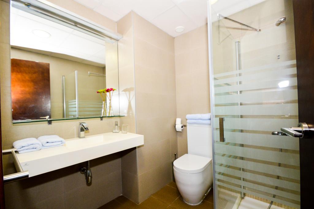 The Zentral Museo Apartment Sevilla Bagian luar foto