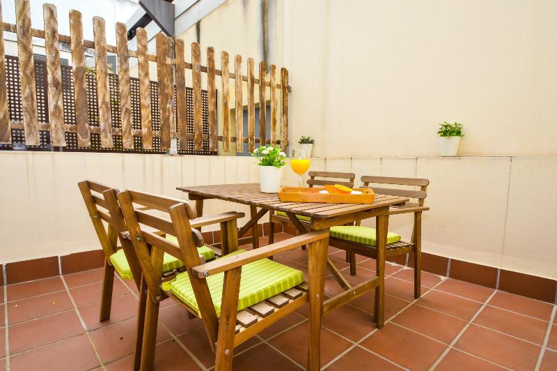 The Zentral Museo Apartment Sevilla Bagian luar foto